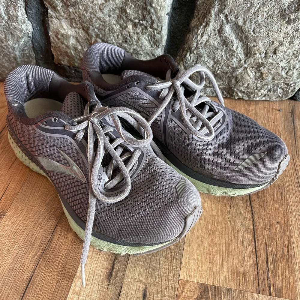 Brooks Women’s Adrenaline GTS 20